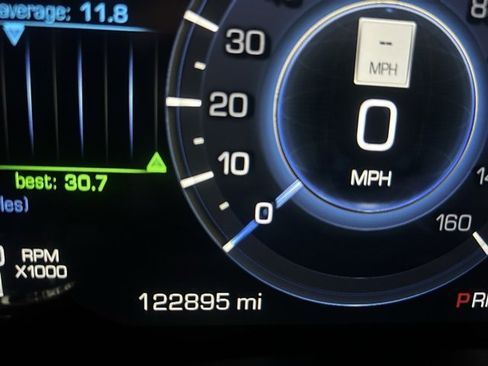 Used 2018 Cadillac Escalade Luxury image 22