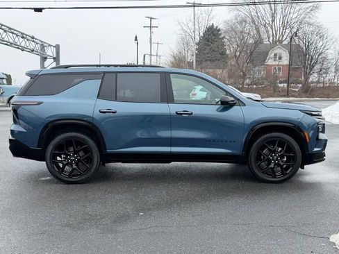 New 2026 Chevrolet Traverse RS w/ LPO, Floor Liner Package image 16