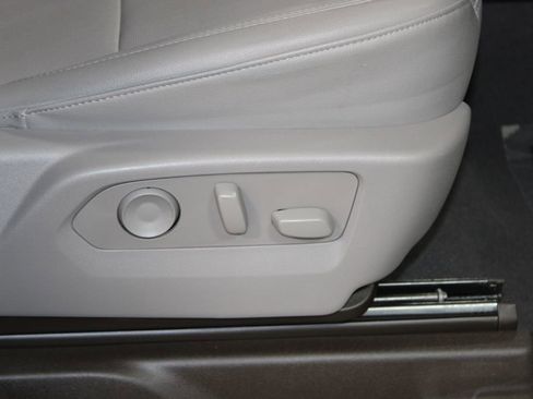 Used 2023 GMC Sierra 1500 SLT image 31