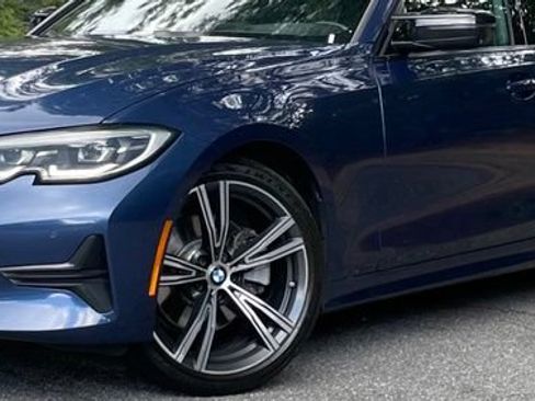 Used 2021 BMW 330i Sedan w/ Premium Package RWD image 2