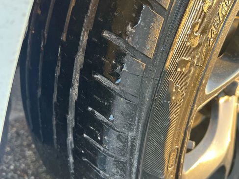 Used 2022 Chrysler 300 Touring w/ Sport Appearance Package image 16