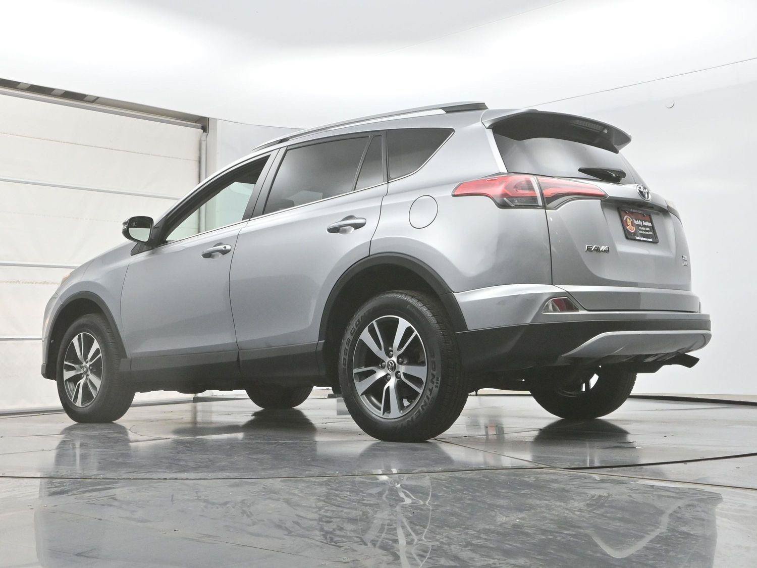 Used 2016 Toyota RAV4 XLE AWD/4WD image 30