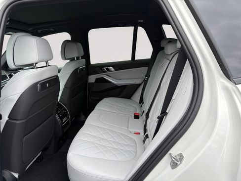 New 2026 BMW X5 xDrive50e AWD/4WD image 13