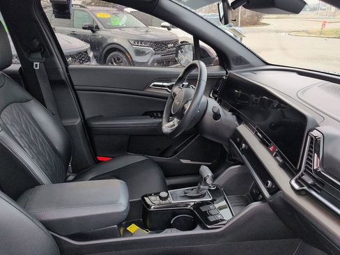 Used 2023 Kia Sportage X-Line w/ X-Line Premium Package image 7