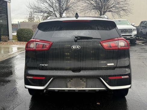Used 2017 Kia Niro EX image 6