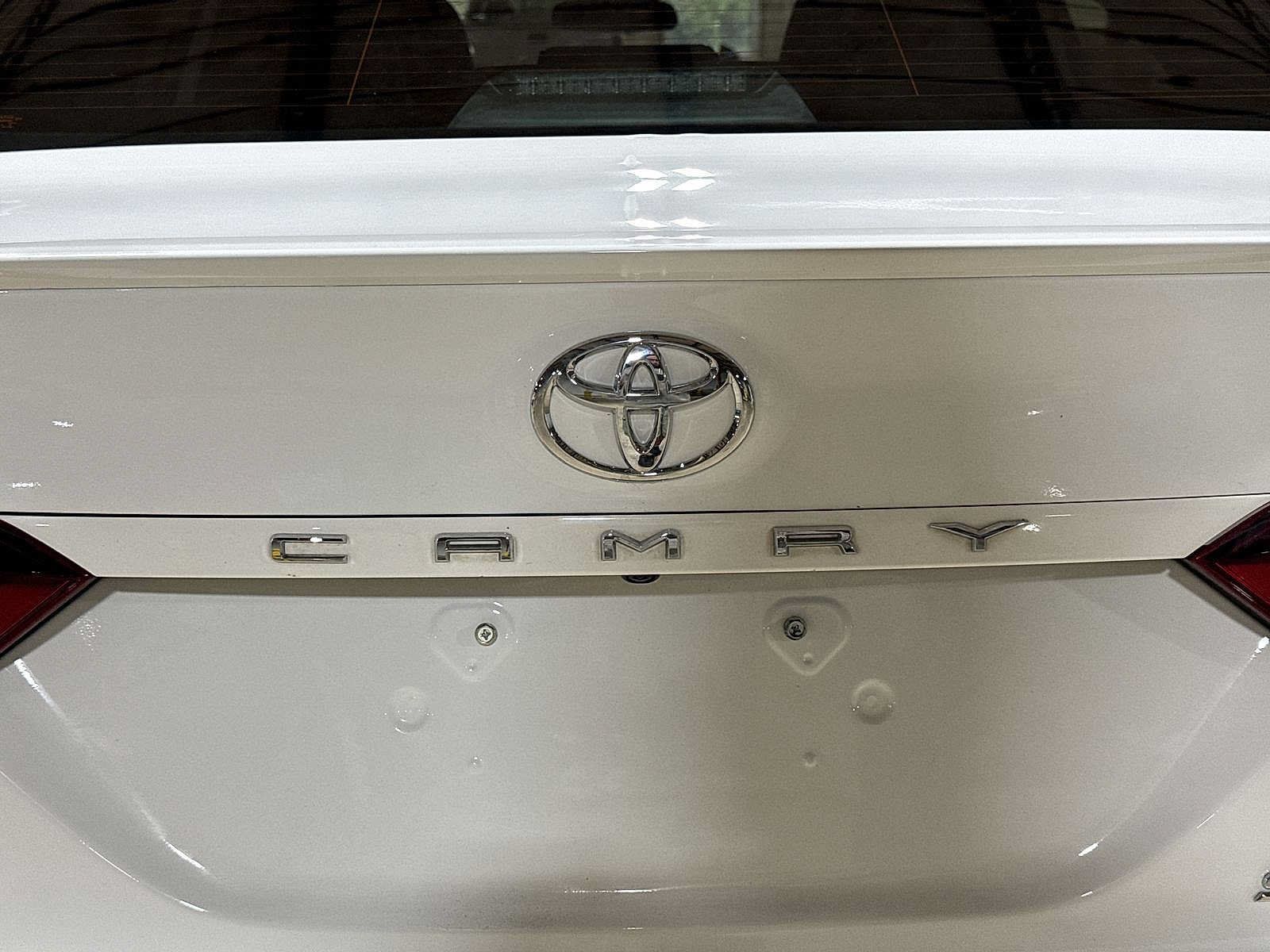 Used 2021 Toyota Camry SE FWD image 23