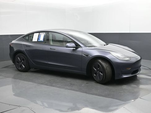 Used 2023 Tesla Model 3 Standard Range RWD image 32