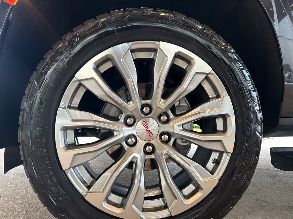 Certified 2024 GMC Yukon XL Denali w/ Max Trailering Package AWD/4WD image 32