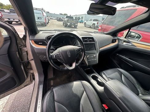Used 2015 Lincoln MKC FWD w/ Equipment Group 101A Select image 11