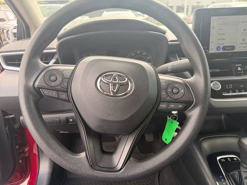 Used 2025 Toyota Corolla LE AWD/4WD image 19