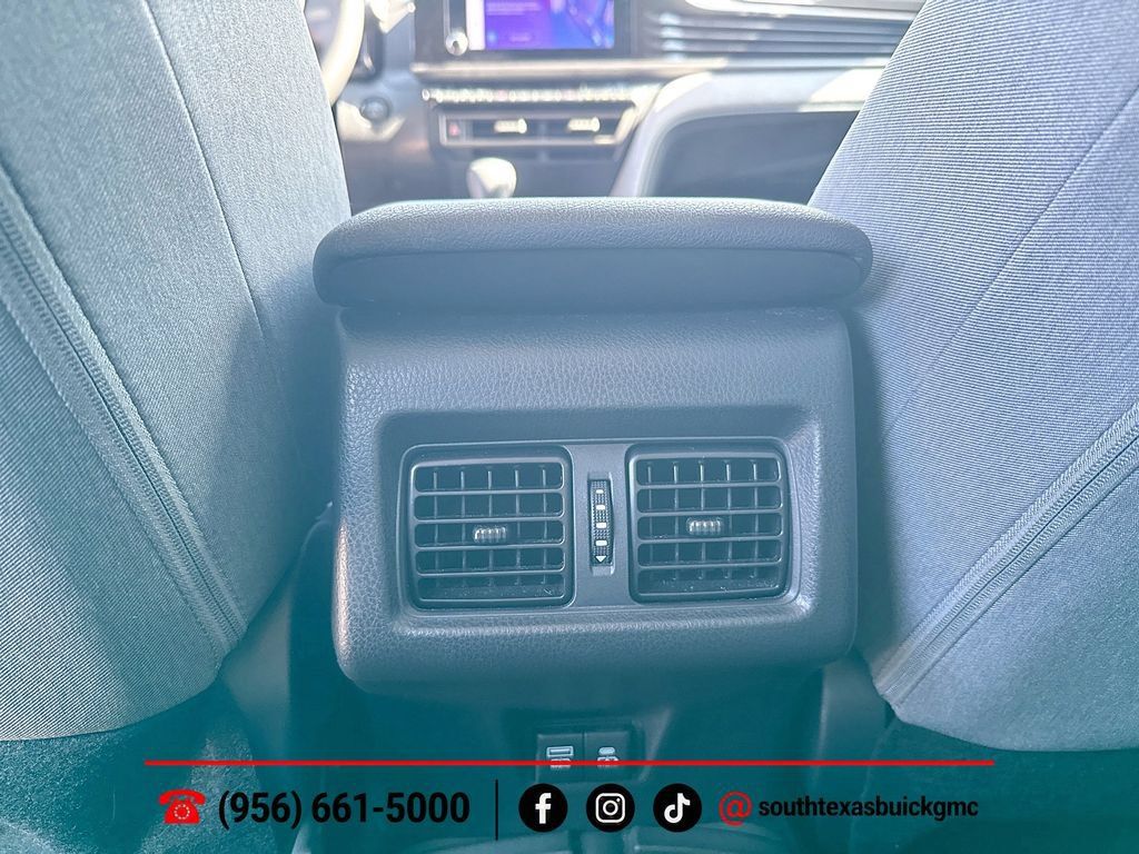 Used 2025 Toyota Camry LE w/ Convenience Package FWD image 22