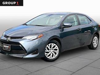 Used 2018 Toyota Corolla LE FWD video 1