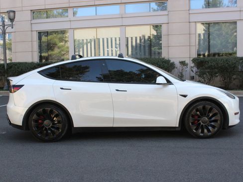 Used 2021 Tesla Model Y Performance AWD/4WD image 6