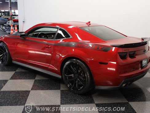 Used 2013 Chevrolet Camaro ZL1 image 6