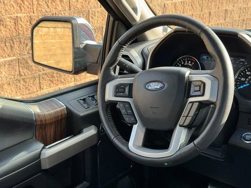 Used 2018 Ford F150 Lariat w/ Equipment Group 502A Luxury image 12