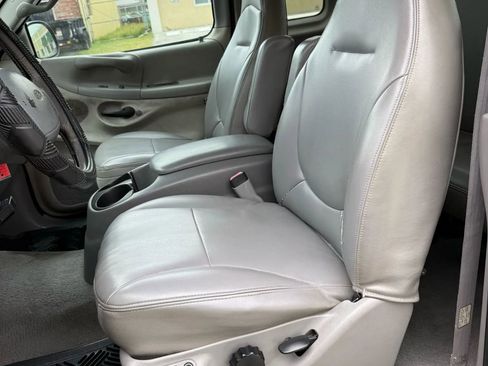 Used 1998 Ford F150 2WD SuperCab image 12