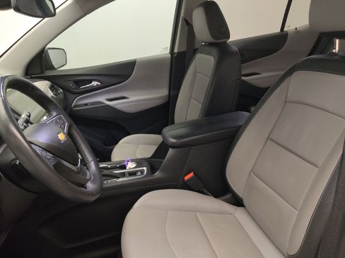 Used 2018 Chevrolet Equinox Premier FWD image 17
