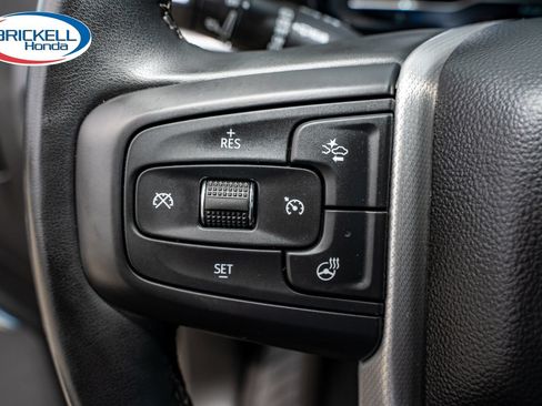 Used 2024 GMC Yukon XL Denali RWD image 33
