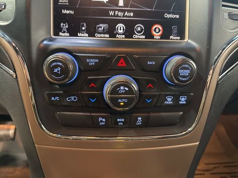 Used 2014 Jeep Grand Cherokee Limited image 25