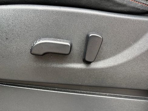 Used 2023 Nissan Frontier PRO-4X w/ Pro Convenience Package AWD/4WD image 22