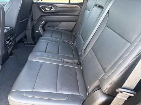 Used 2021 Chevrolet Tahoe LT w/ LT Signature Package AWD/4WD image 16