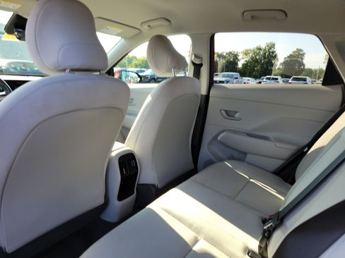 Used 2024 Hyundai Kona SEL FWD image 14