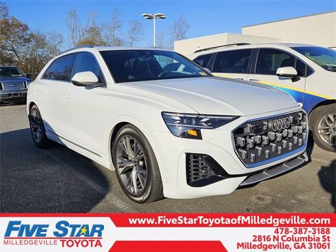 Used 2024 Audi Q8 Prestige w/ Prestige Package image 1