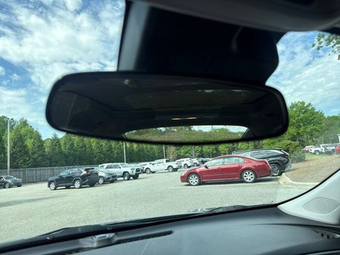 Used 2024 Chevrolet Malibu LT image 27