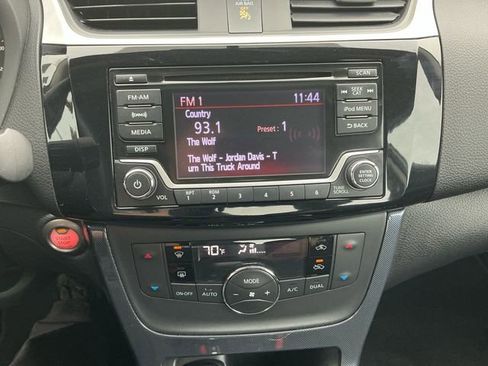 Used 2018 Nissan Sentra SR w/ Protection Package image 22