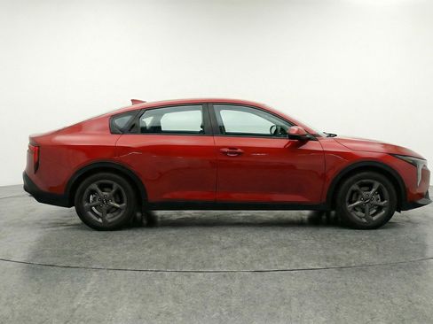 Used 2025 Kia K4 image 8