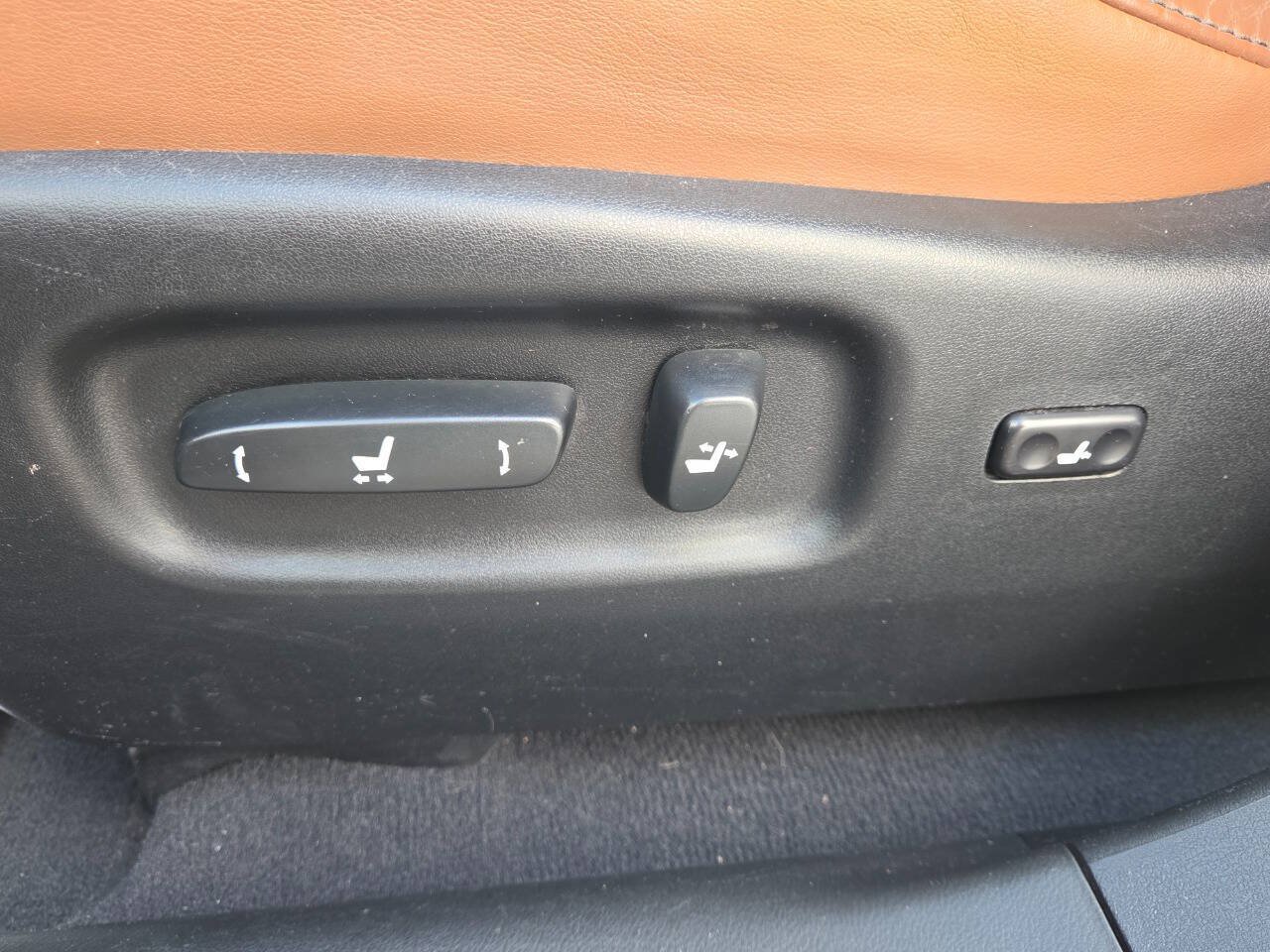 Used 2015 Lexus RX 450h AWD image 18