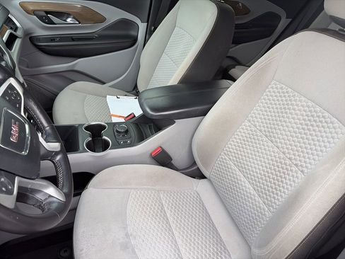 Used 2020 GMC Terrain SLE w/ Driver Convenience Package FWD image 12