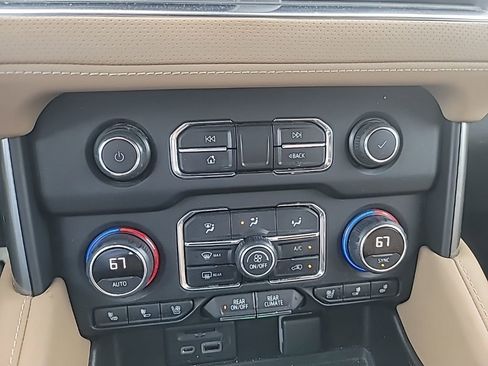 Certified 2021 Chevrolet Tahoe Premier image 18