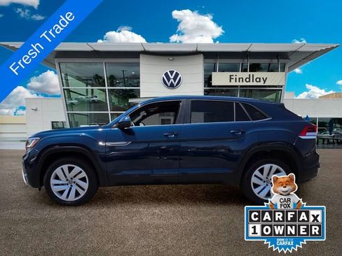 Certified 2023 Volkswagen Atlas Cross Sport SE w/ Panoramic Sunroof Package FWD image 3