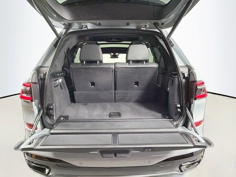 Certified 2024 BMW X7 xDrive40i w/ Executive Package image 29