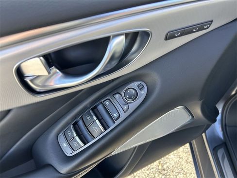 Certified 2022 INFINITI Q50 Luxe w/ Cargo Package image 16