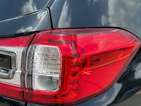 Certified 2025 Subaru Ascent Limited image 38