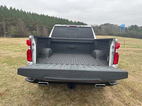 Used 2020 Chevrolet Silverado 1500 LT Trail Boss image 18