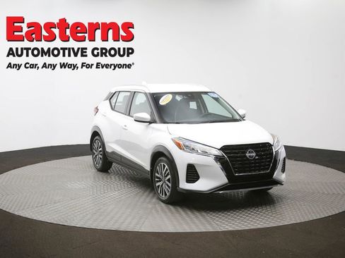 Used 2023 Nissan Kicks SV image 49