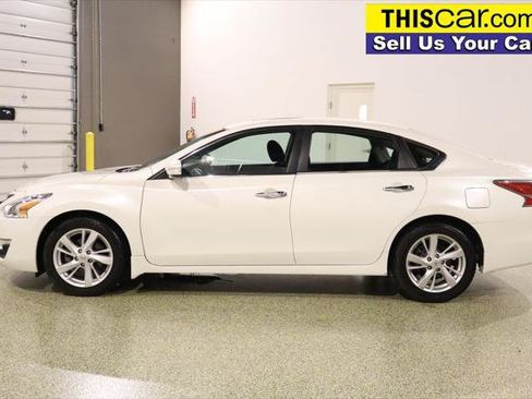 Used 2015 Nissan Altima 2.5 SV w/ Convenience Package FWD image 5
