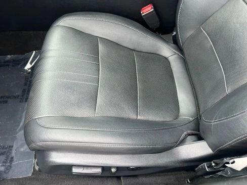 Used 2019 Honda Accord Touring image 25