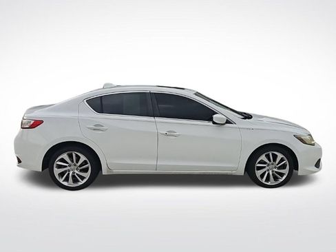 Used 2017 Acura ILX FWD image 9