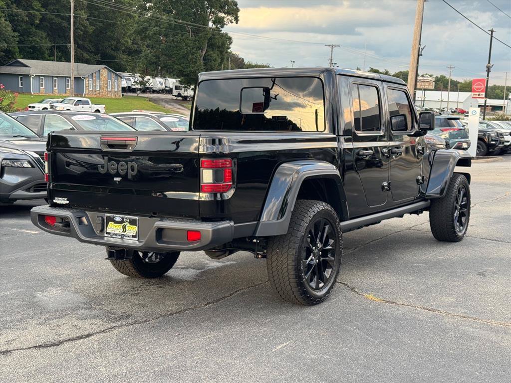 Used 2025 Jeep Gladiator Mojave AWD/4WD image 3