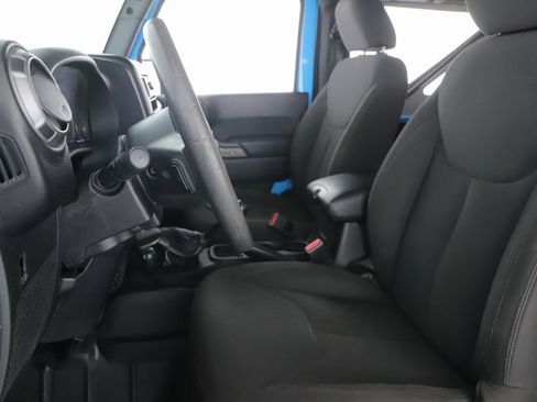 Used 2018 Jeep Wrangler Sport image 17