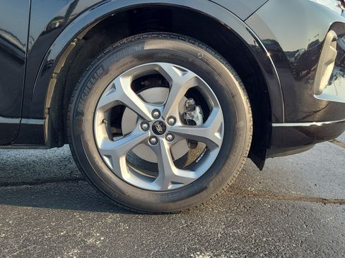 Certified 2023 Ford Escape ST-Line w/ Tech Pack #1 AWD/4WD image 10