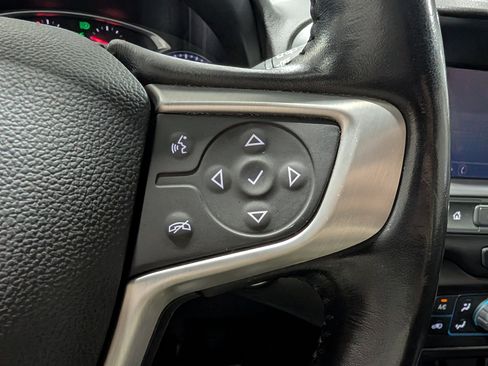 Used 2020 GMC Terrain SLE w/ Driver Convenience Package image 24