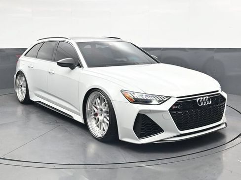 Used 2022 Audi RS 6 w/ Carbon Optic Package AWD/4WD image 2