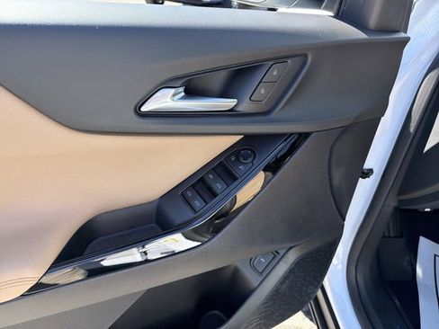 New 2026 Chevrolet Equinox ACTIV w/ LPO, Floor Liner Package AWD/4WD image 15