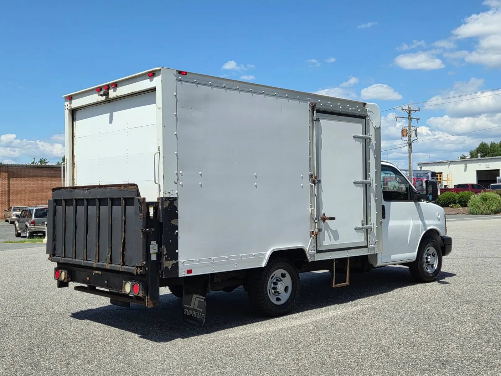 Used 2015 Chevrolet Express 3500 RWD image 6