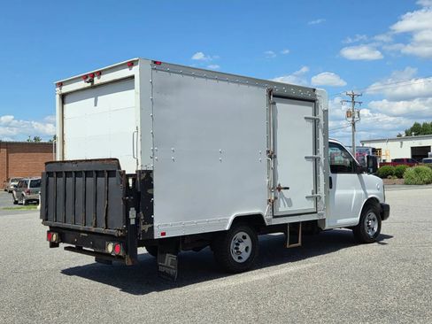 Used 2015 Chevrolet Express 3500 RWD image 6